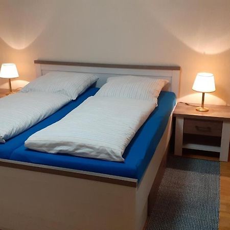 Preisbewusste Ferienwohnung Fuer 2 Personen U. Kleinkind Utarp Екстер'єр фото