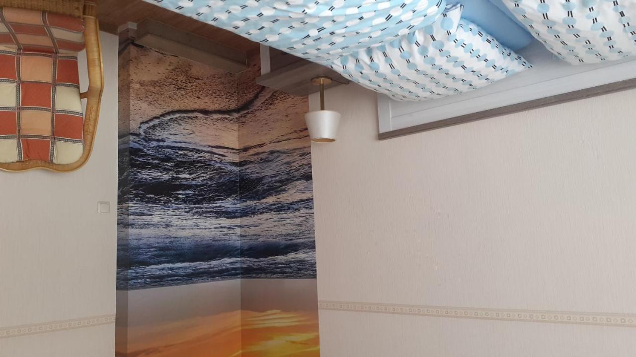 Preisbewusste Ferienwohnung Fuer 2 Personen U. Kleinkind Utarp Екстер'єр фото