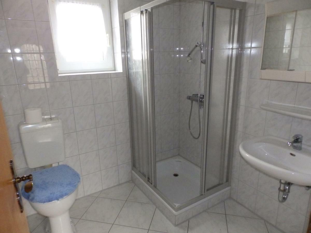 Preisbewusste Ferienwohnung Fuer 2 Personen U. Kleinkind Utarp Екстер'єр фото